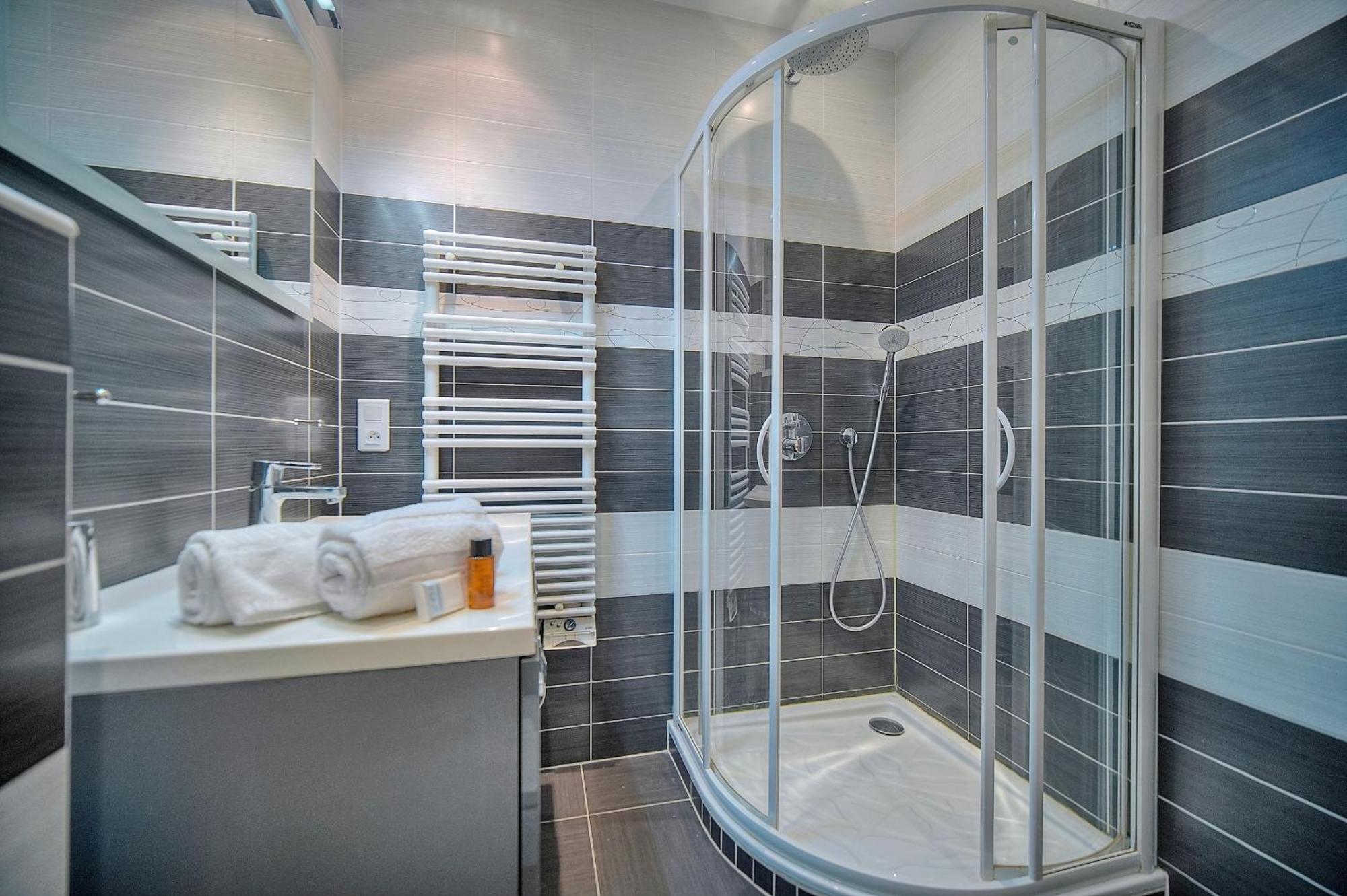 Moderne 3 Pieces Idealement Situe Centre De Cannes L! A2B22 Екстер'єр фото